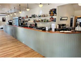 UNDER OFFER – Woodside Beach Hotel