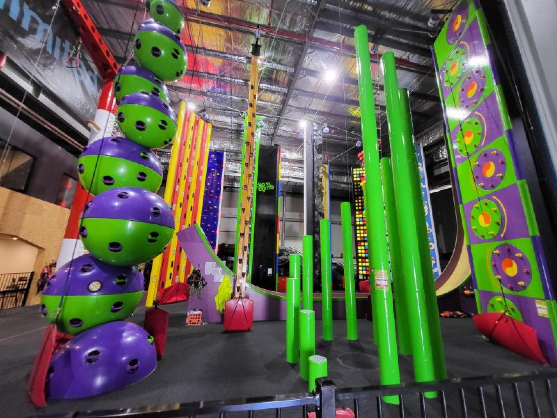 Thriving Indoor Climbing Business 660768 3