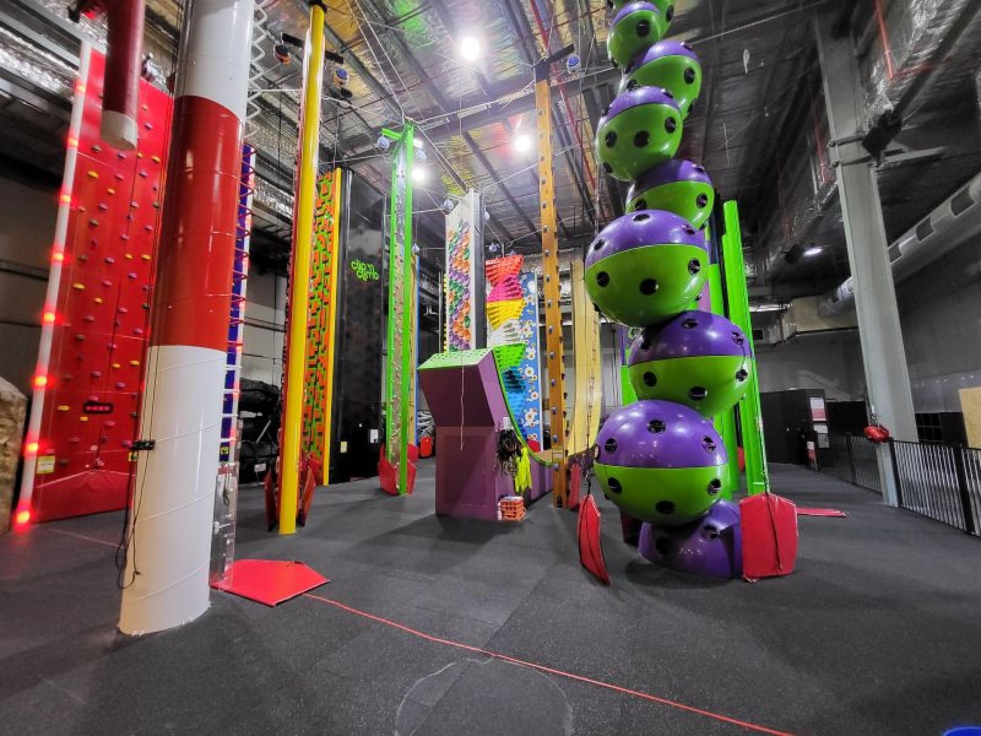 Thriving Indoor Climbing Business 660768 2