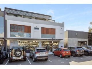 In Style Shoes & Accessories Cottesloe