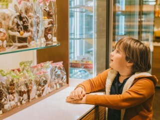 34363 Profitable Confectionery Manufacturer & Retailer