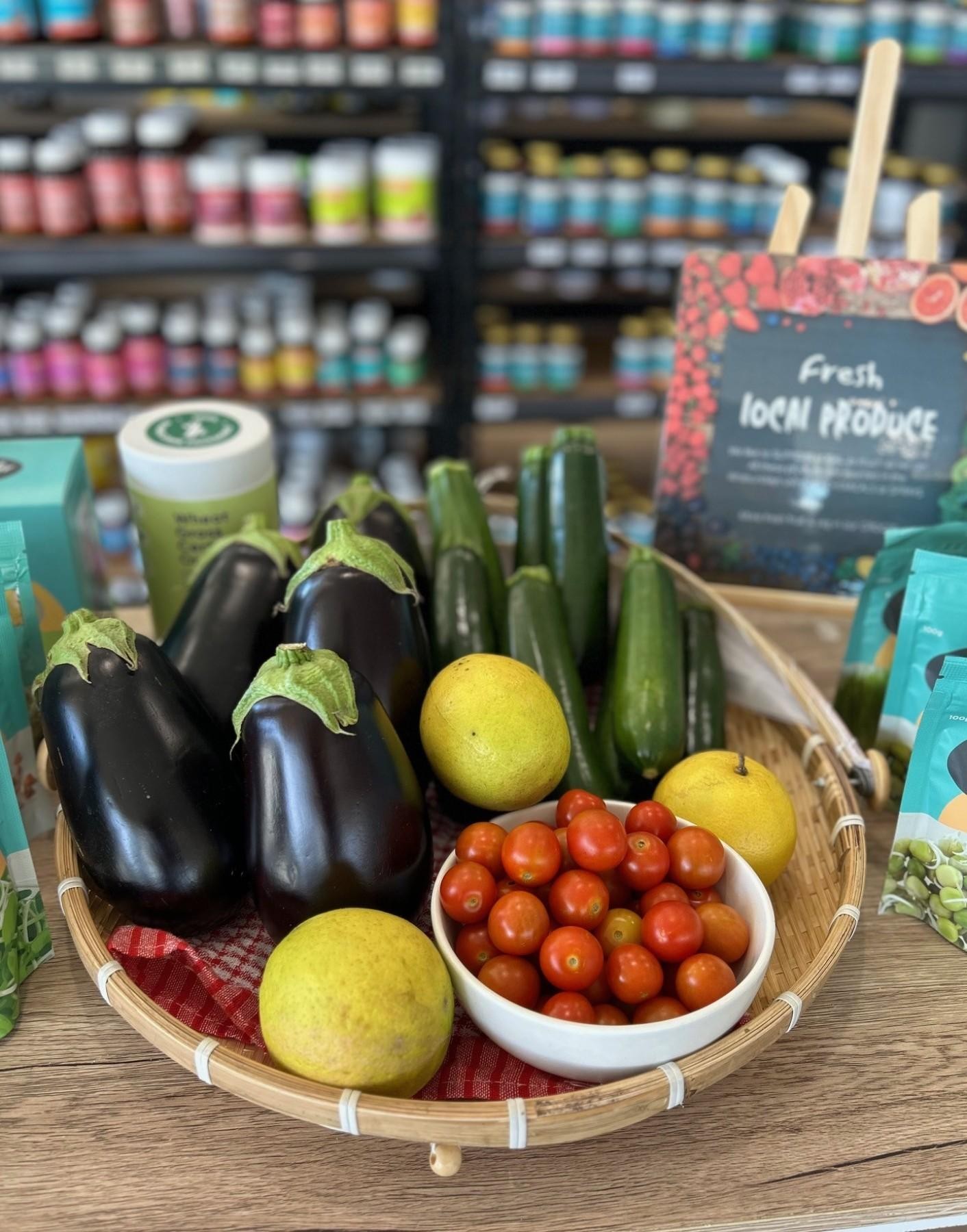 "exceptional Cafe & Organic 662594 1