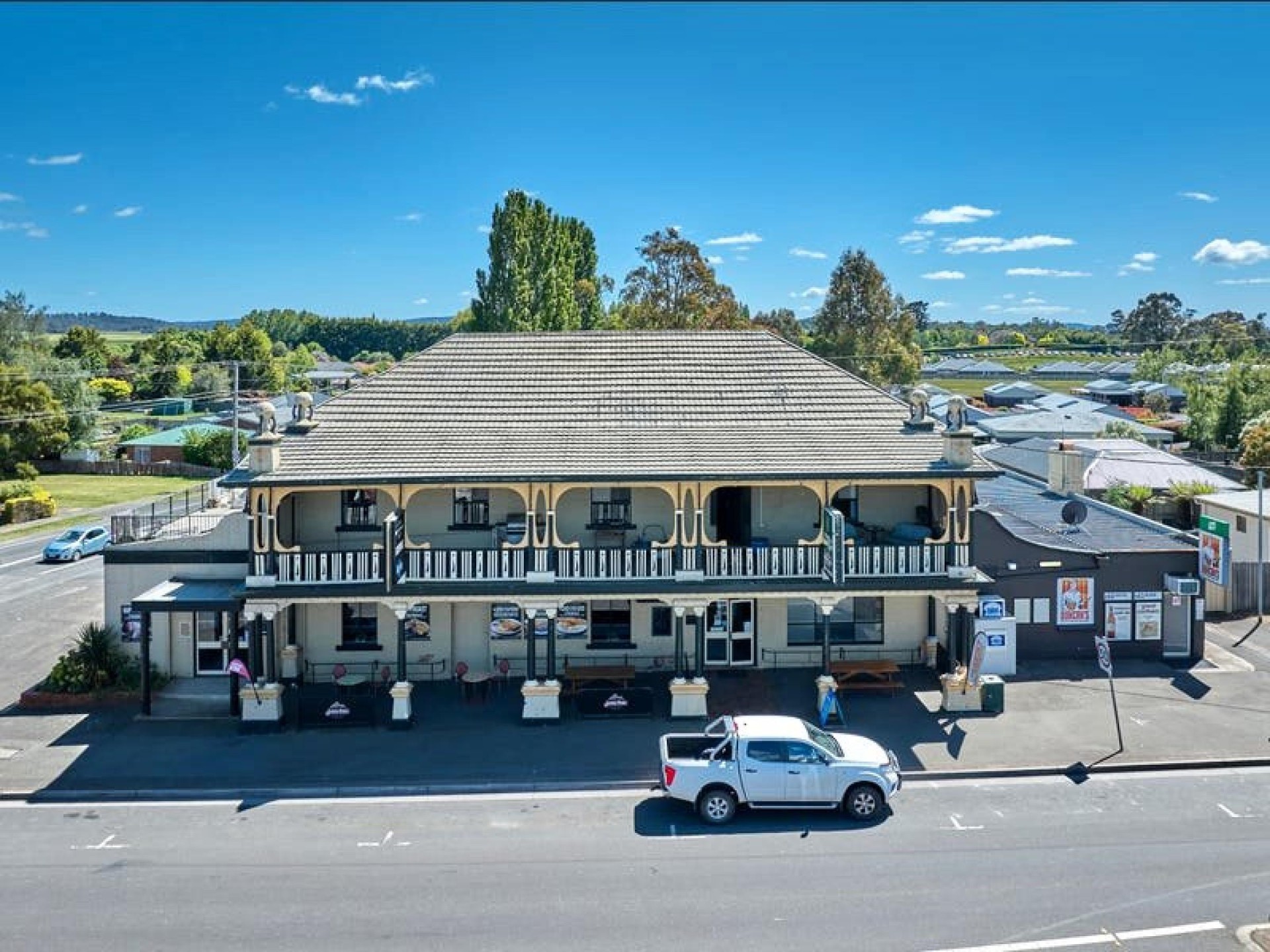Westbury One Hotel Town 662800 1