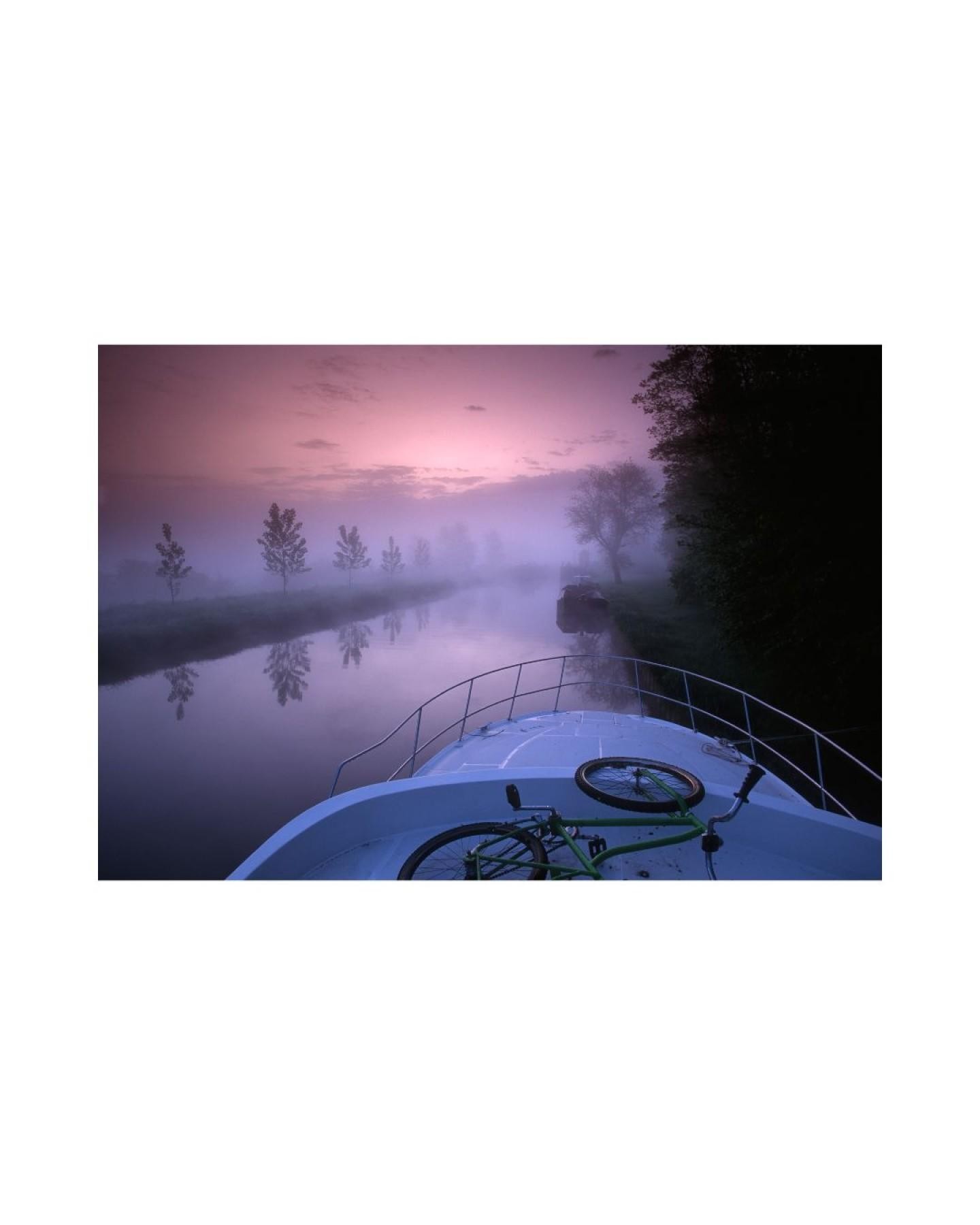 Houseboat Business - Noosa 663045 1