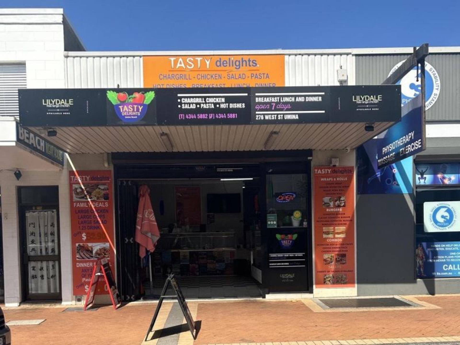 Busy Takeaway - Chicken 663423 1