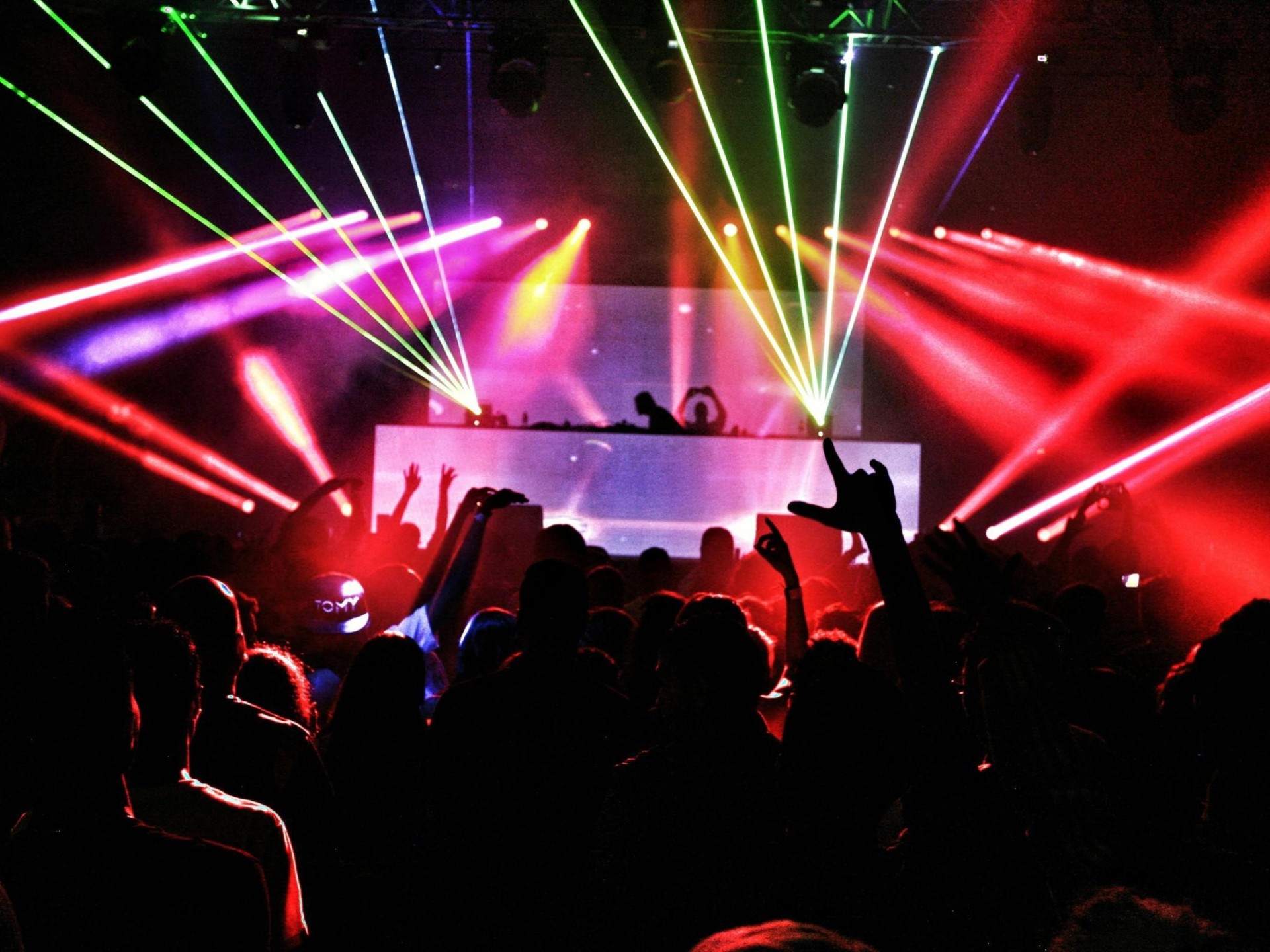 Nite Club 669 Persons 663457 1