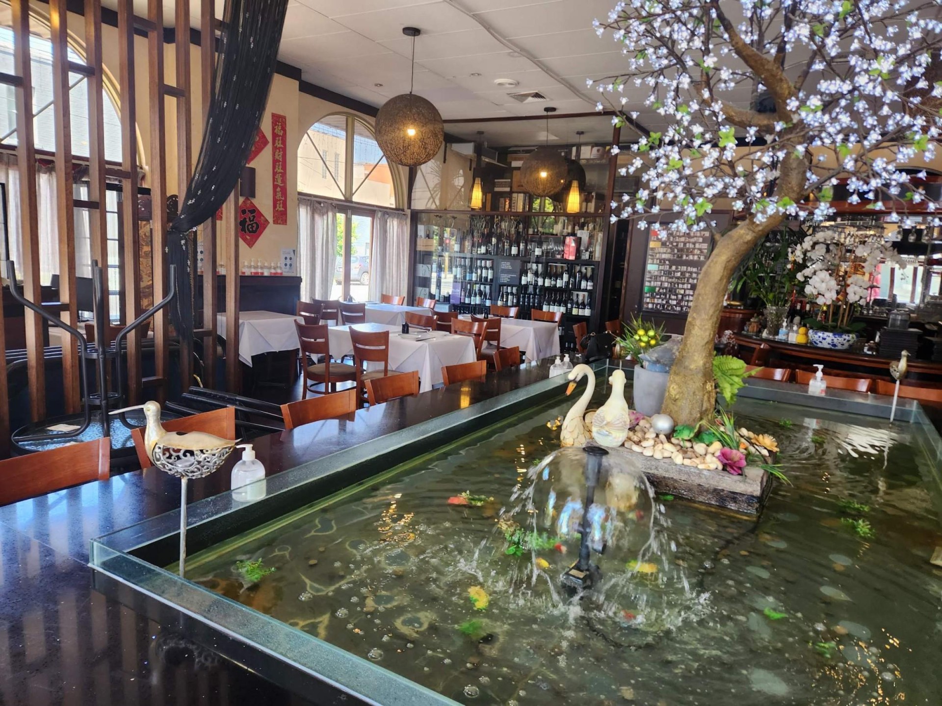 Licensed Upmarket & Spacious 663710 2