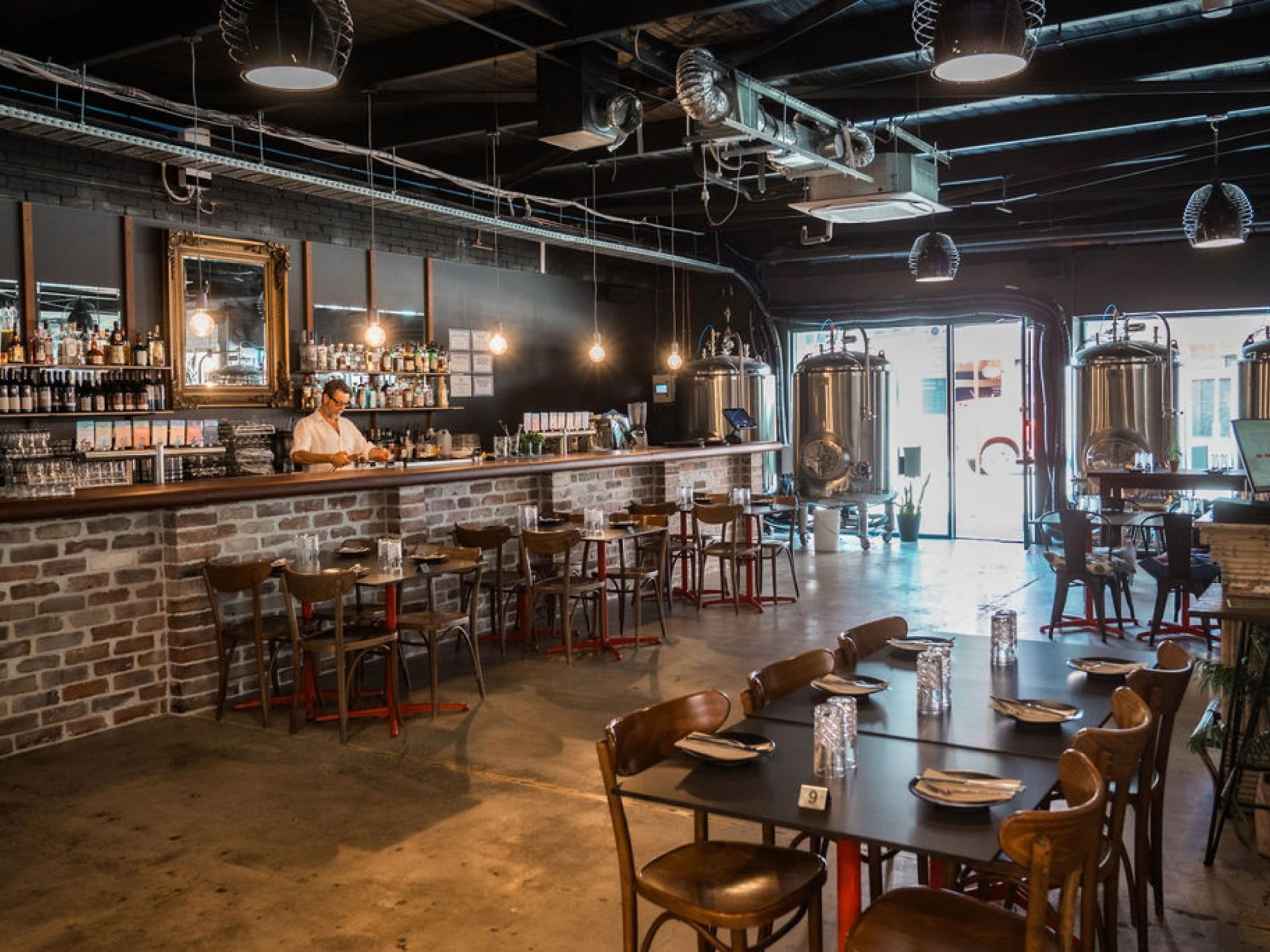 Fremantle Bar-restaurant $385 All 663931 2
