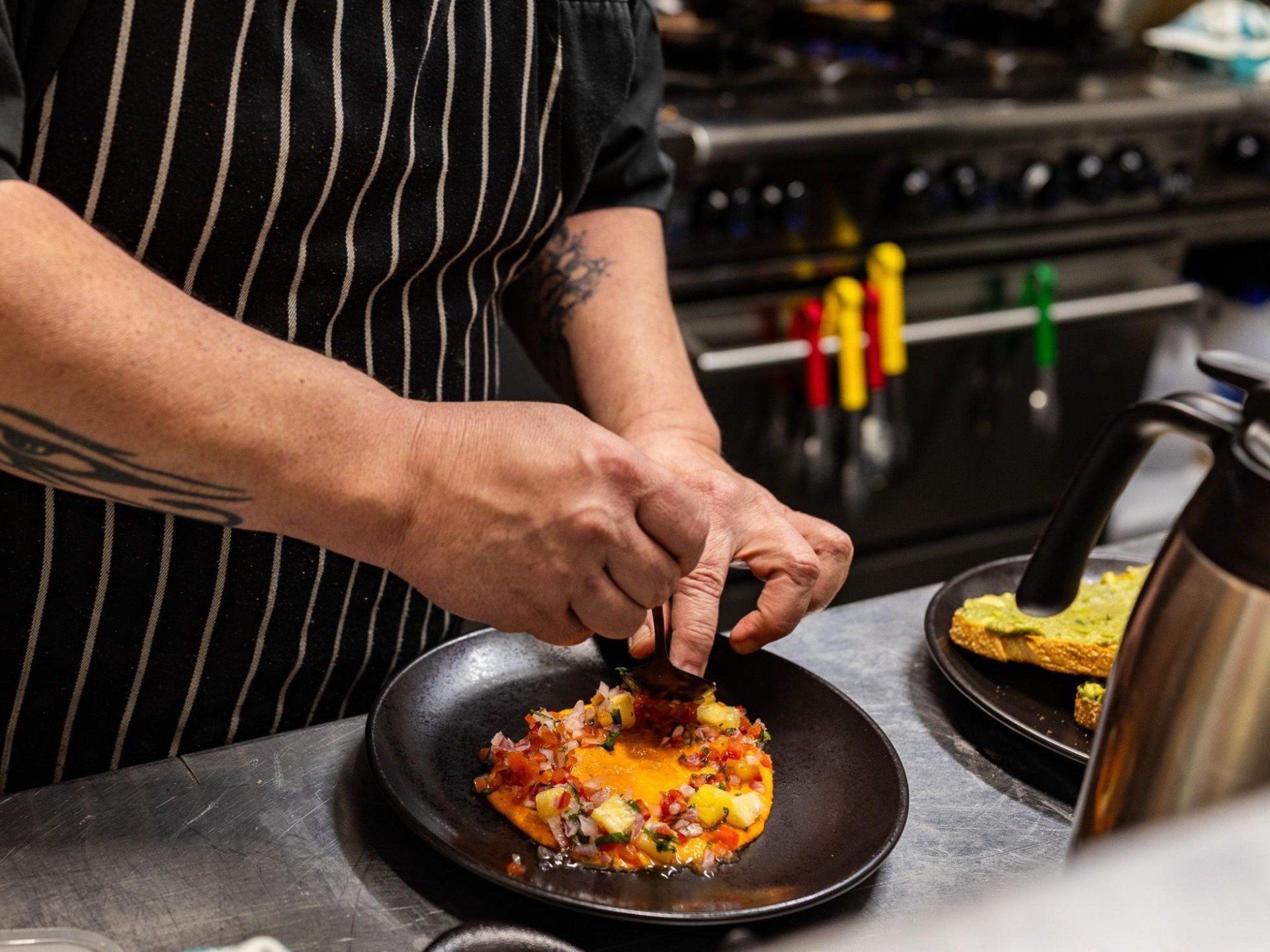 Rare Little Sparrow Cafe 664050 2