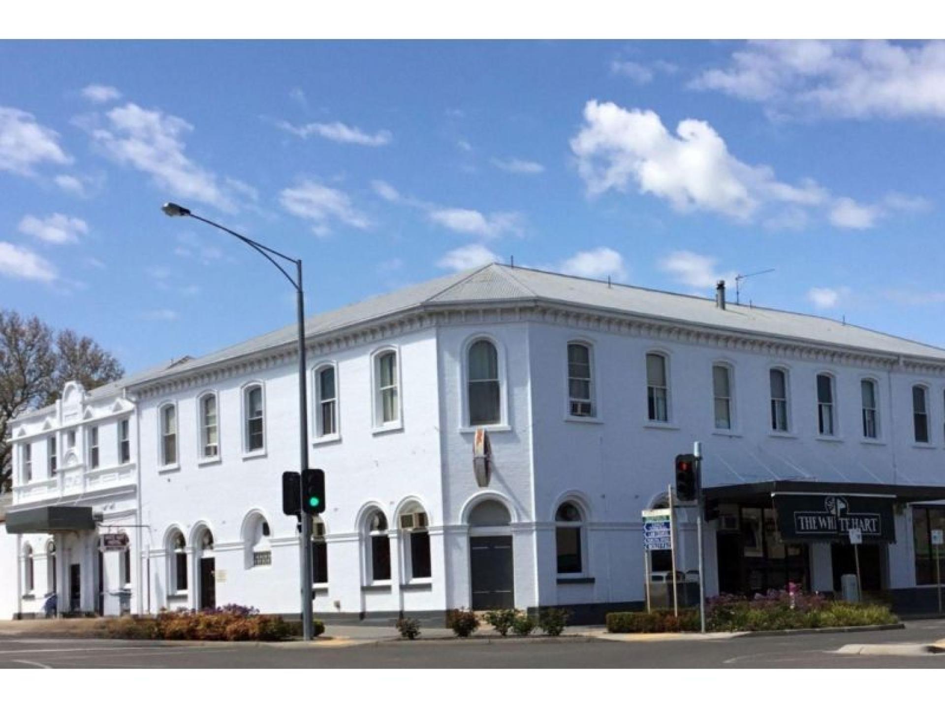 White Hart Hotel - 664541 1
