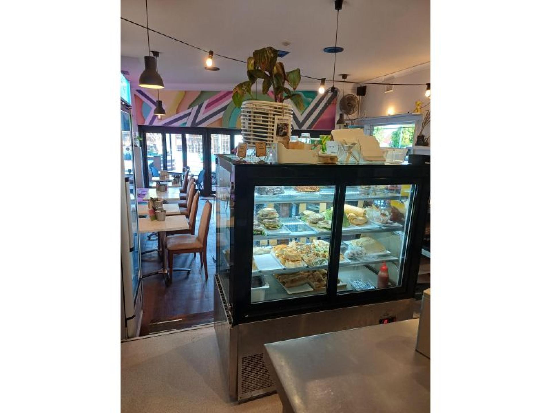 Thriving Cafe In Mount 664765 3