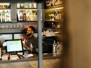 OFF MARKET LICENCED LEASEHOLD …….. HOSPITALITY VENUE