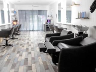 Busy Coastal Hair Salon for Sale – Prime Yaroomba Location with Strong Growth Potential
