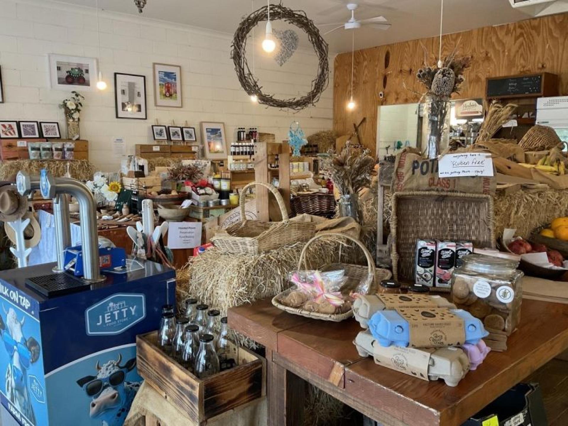 Sold! Jetty Food Store 665322 2