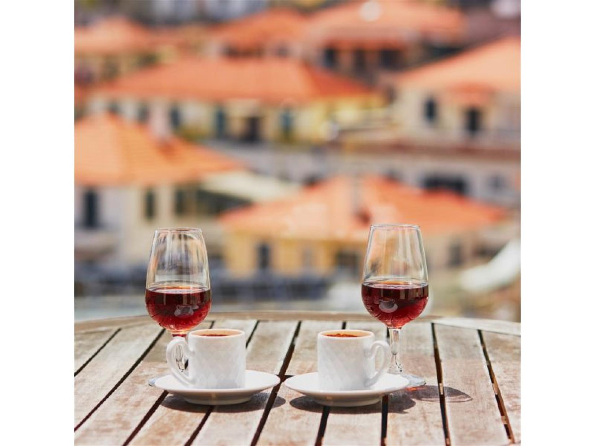 Portugalia - Amazing Restaurant/bar 665455 2