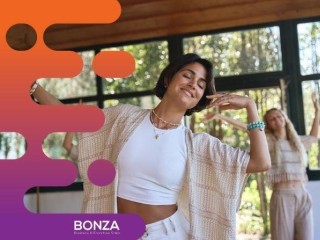 35638 I AM Healing Gifts  Holistic Wellness Centre & Crystal Gift Store