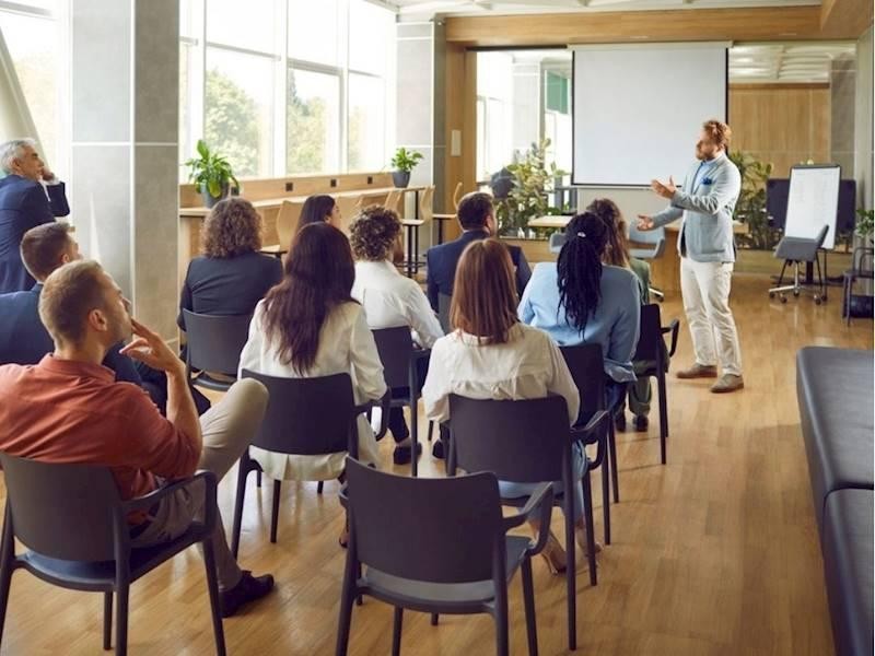 Reputable Advisory Business With 665639 2