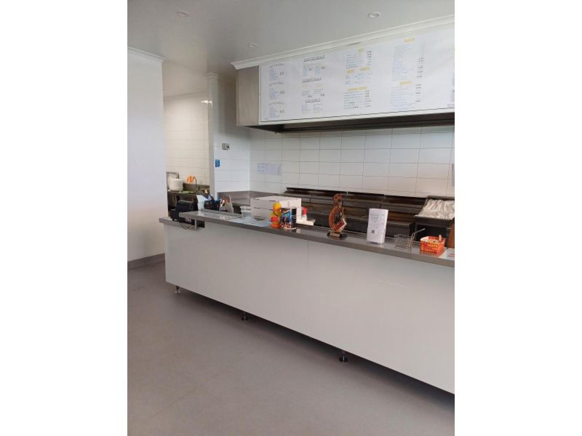 Thriving Fish And Chips 665674 2