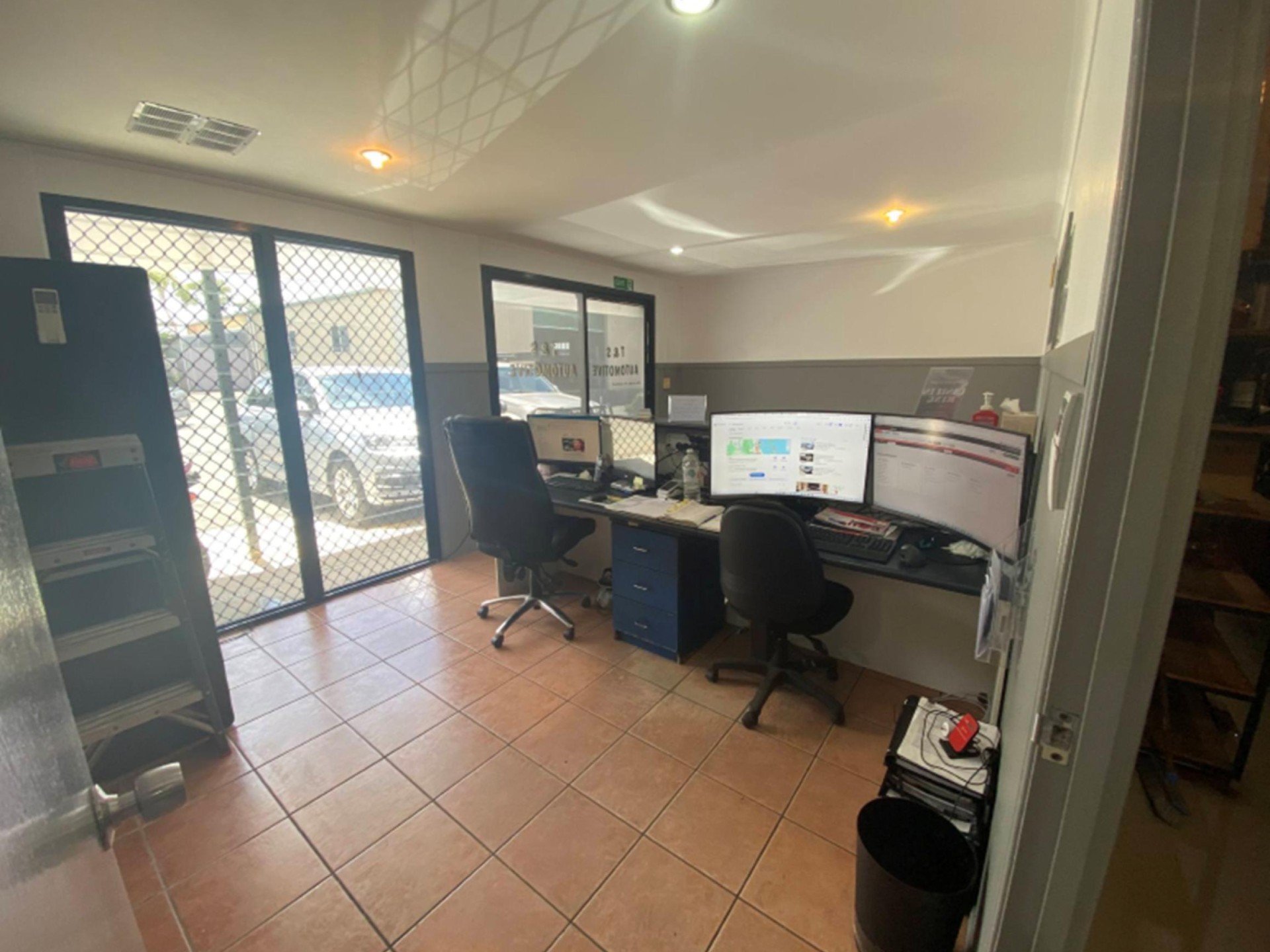 Well-established Automotive Workshop – 665771 1