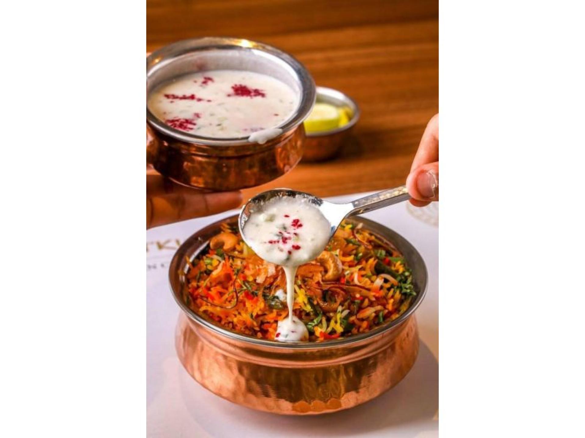 Stunning Modern Indian Restaurant 665798 3