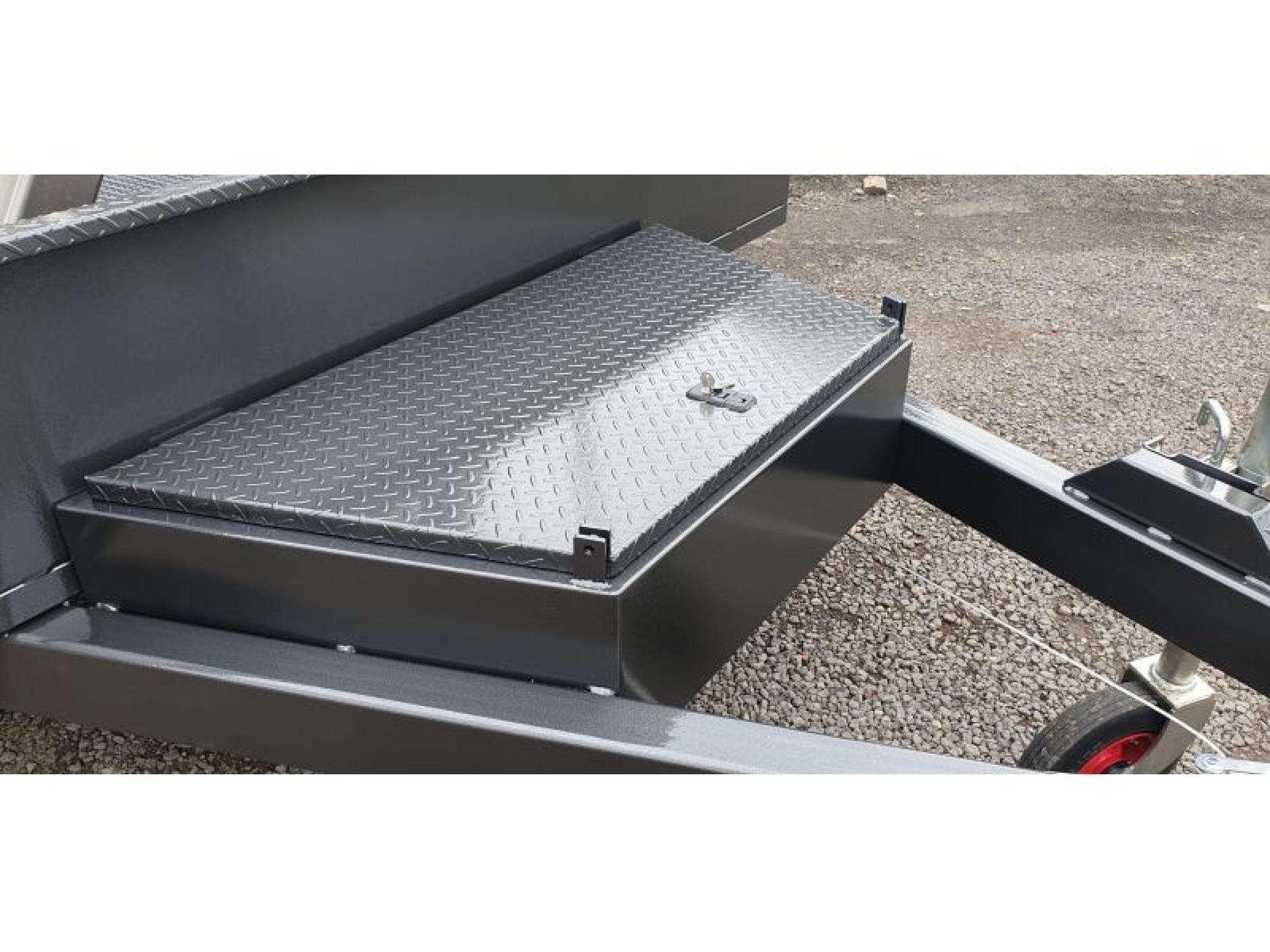 Esteemed Trailer Manufacturing & 665809 2