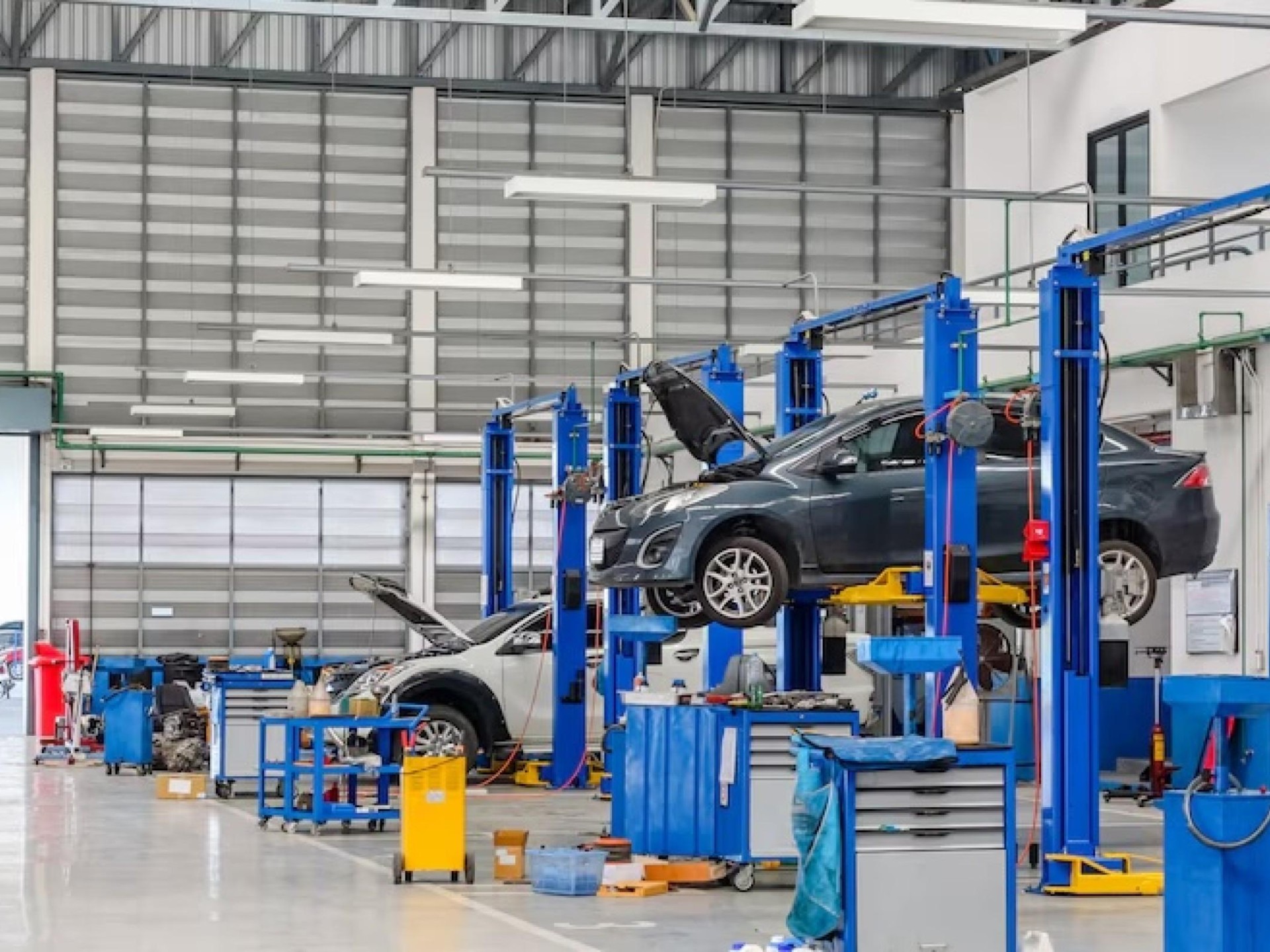 Auto Service Centre – 666032 1