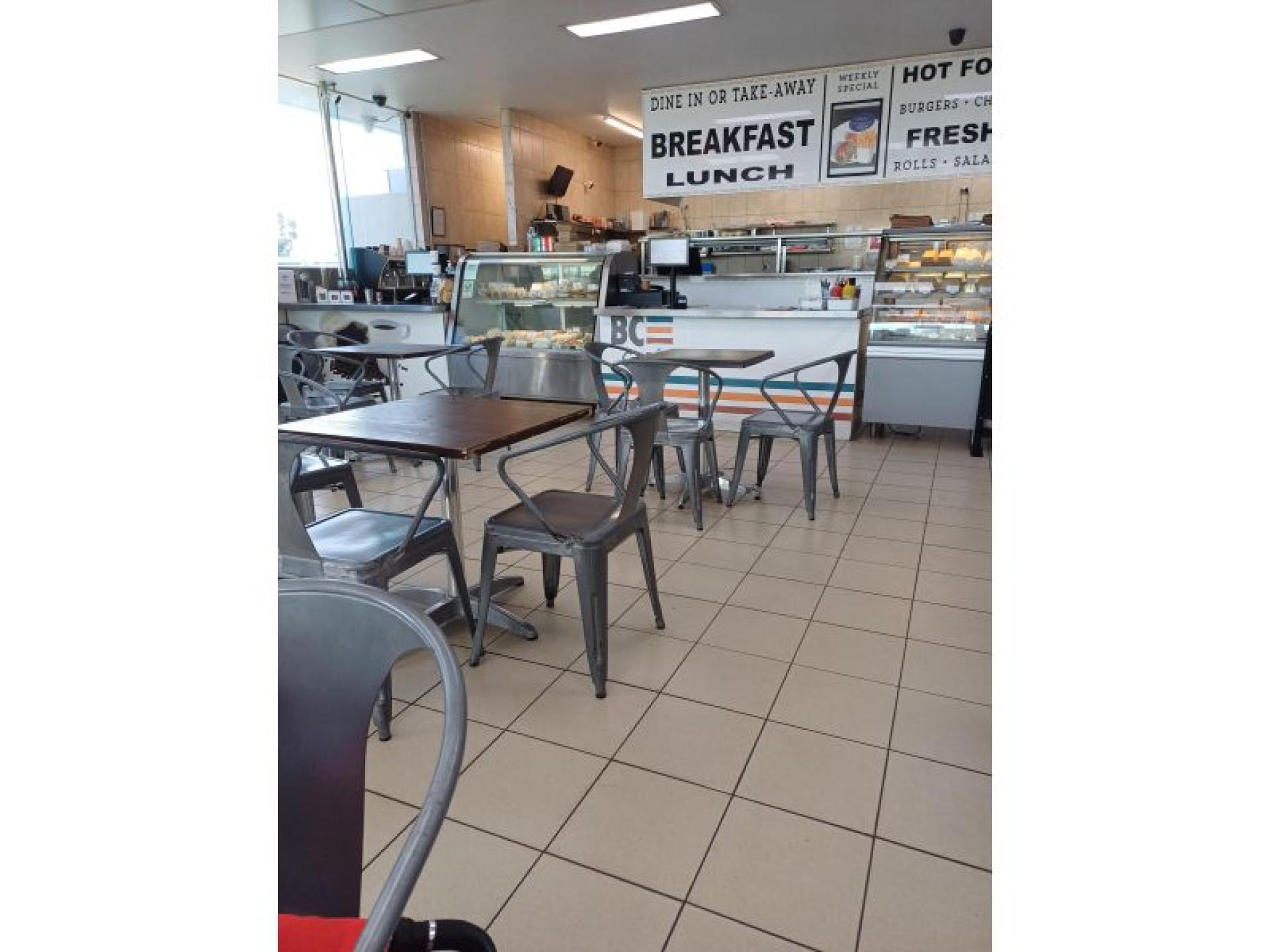 Cafe / Lunch Bar 666489 2