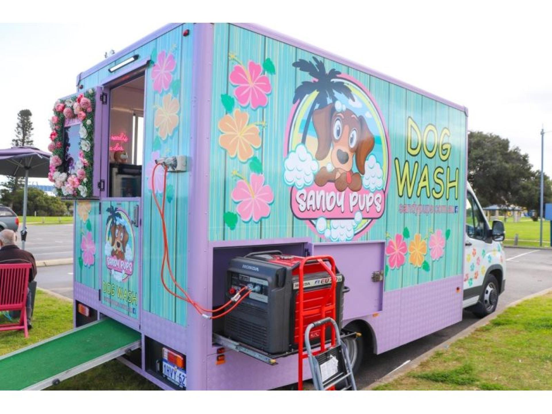 Sold! Amazing Mobile Dog 666548 2