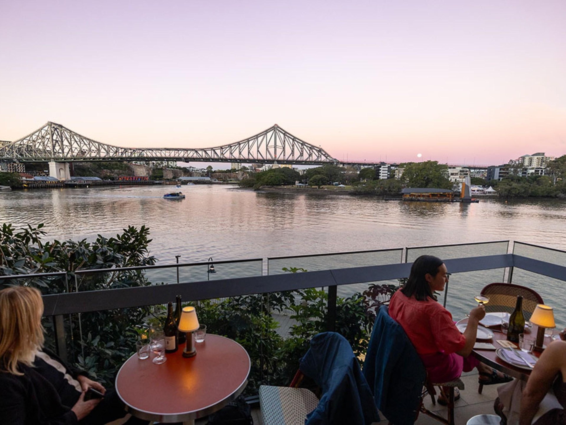 Extremely Profitable Digital Publishing 666801 1