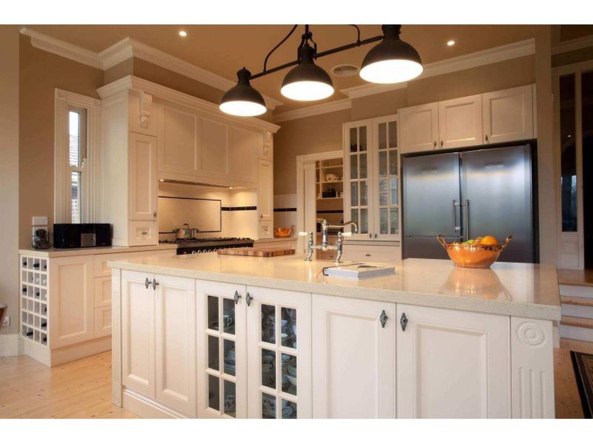 Strong Revenue Business Suitable 666936 1