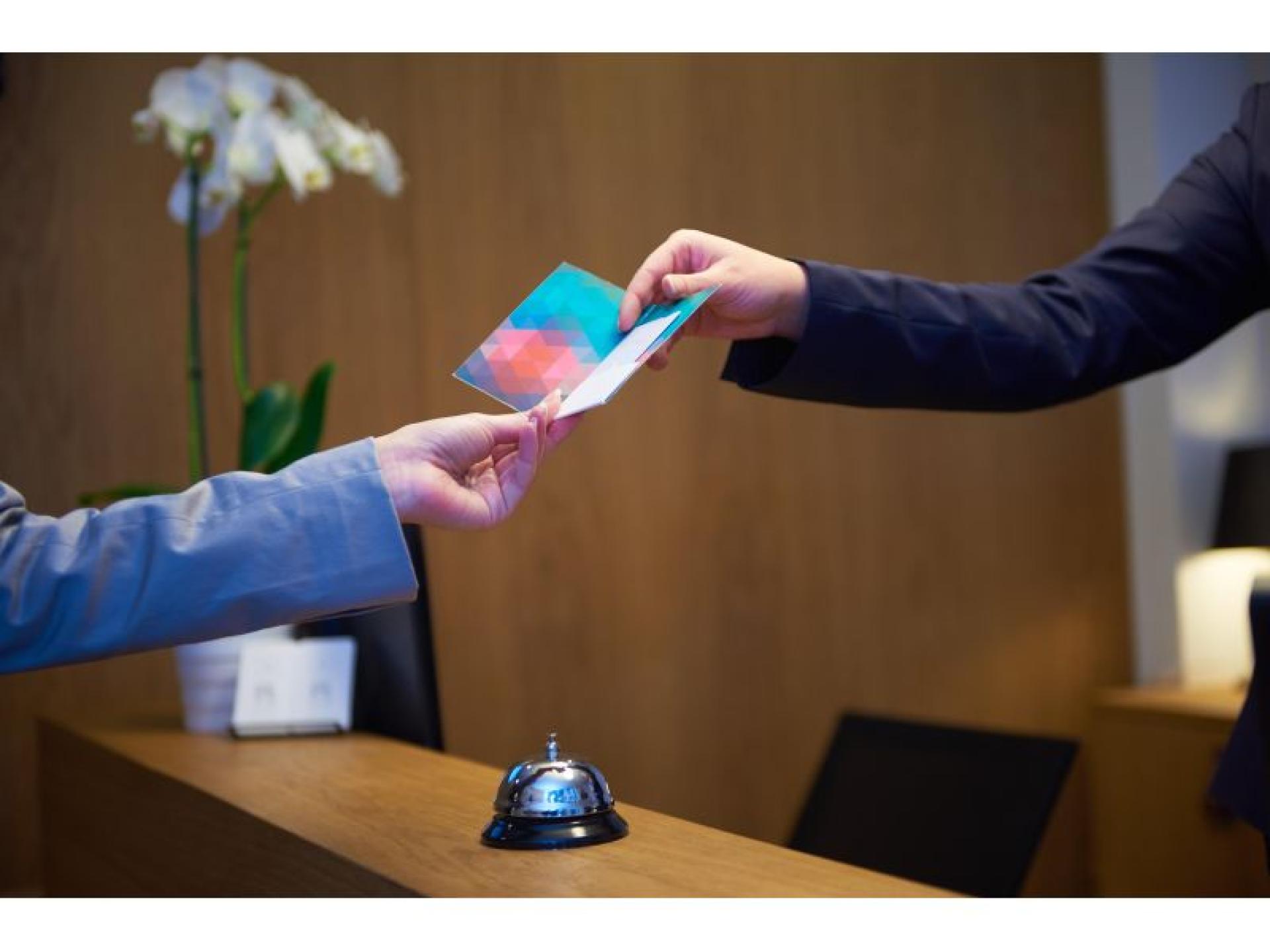 Under Offer - Unique 667056 1