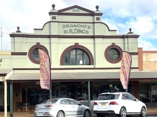 Commercial  Property & Café Restaurant Business   in Lockhart