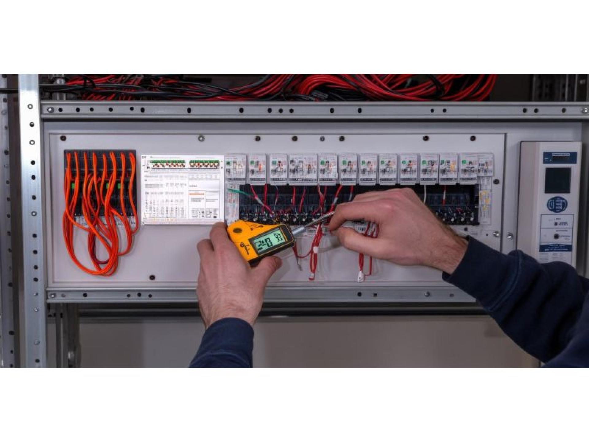 Commercial Electrical 667143 3