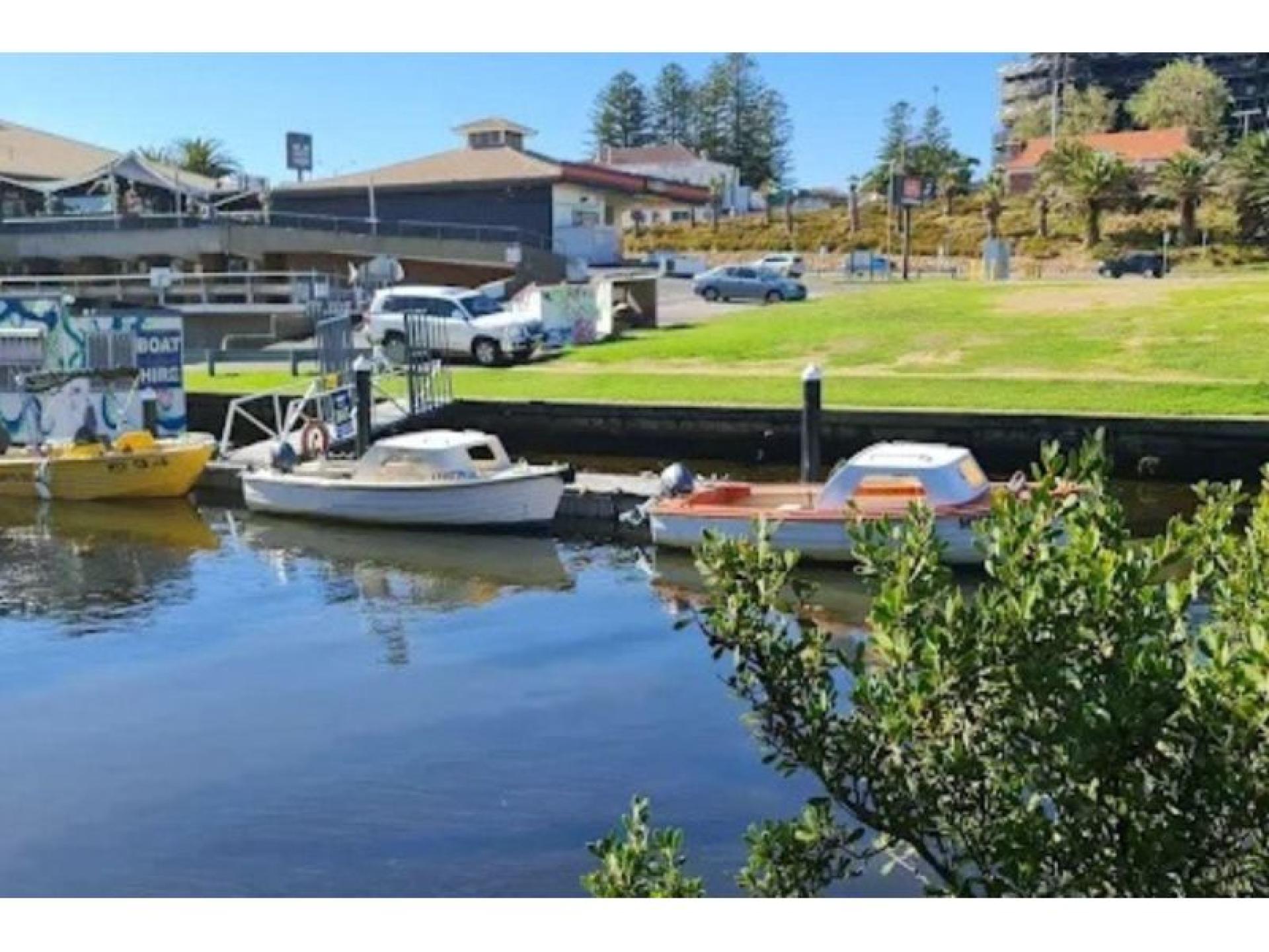 Under Offer - Established 667212 3