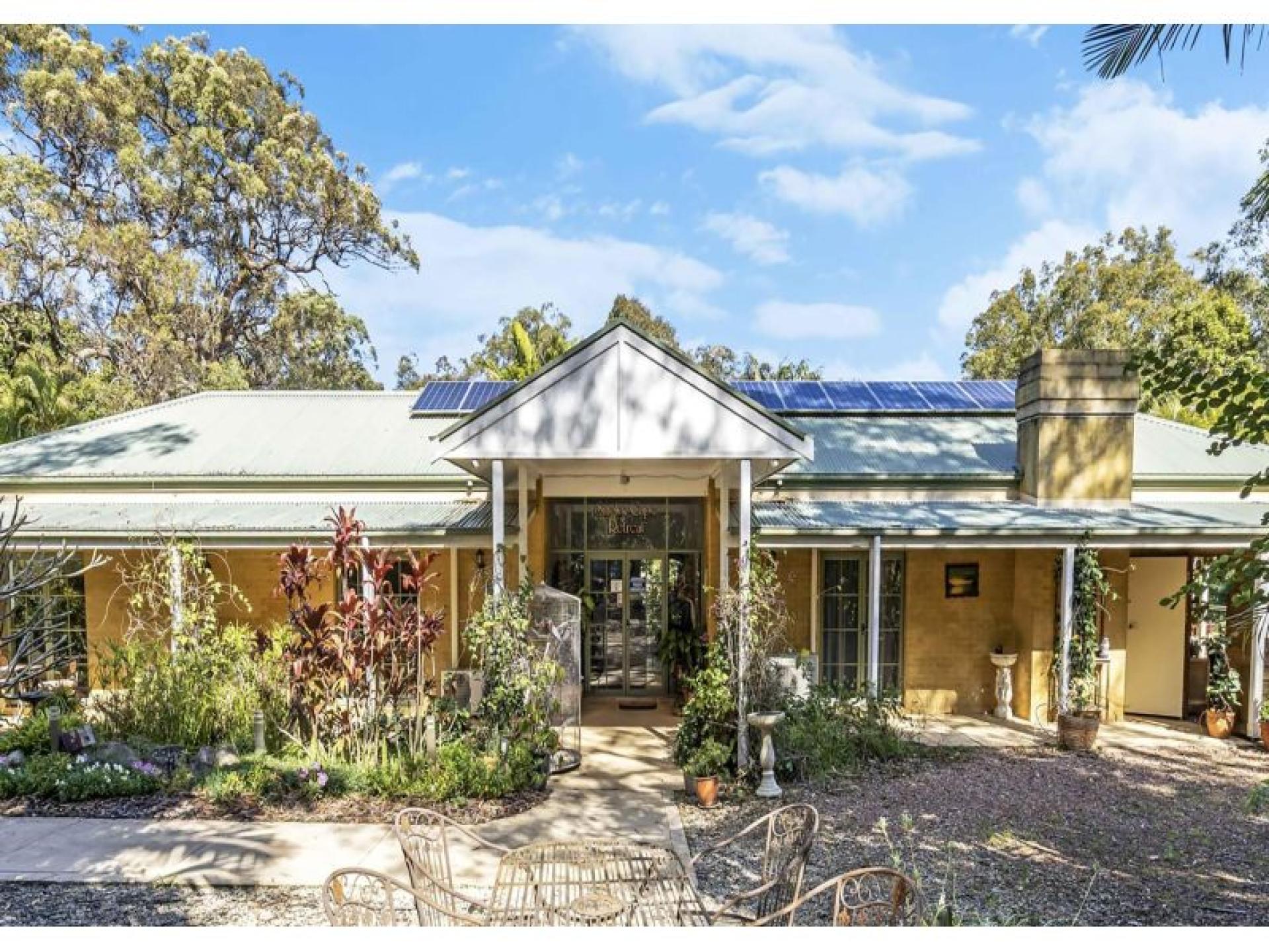 A Boutique Coastal Sanctuary 667376 2