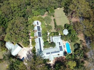 A BOUTIQUE COASTAL SANCTUARY WITH INCOME POTENTIAL - 2523MF