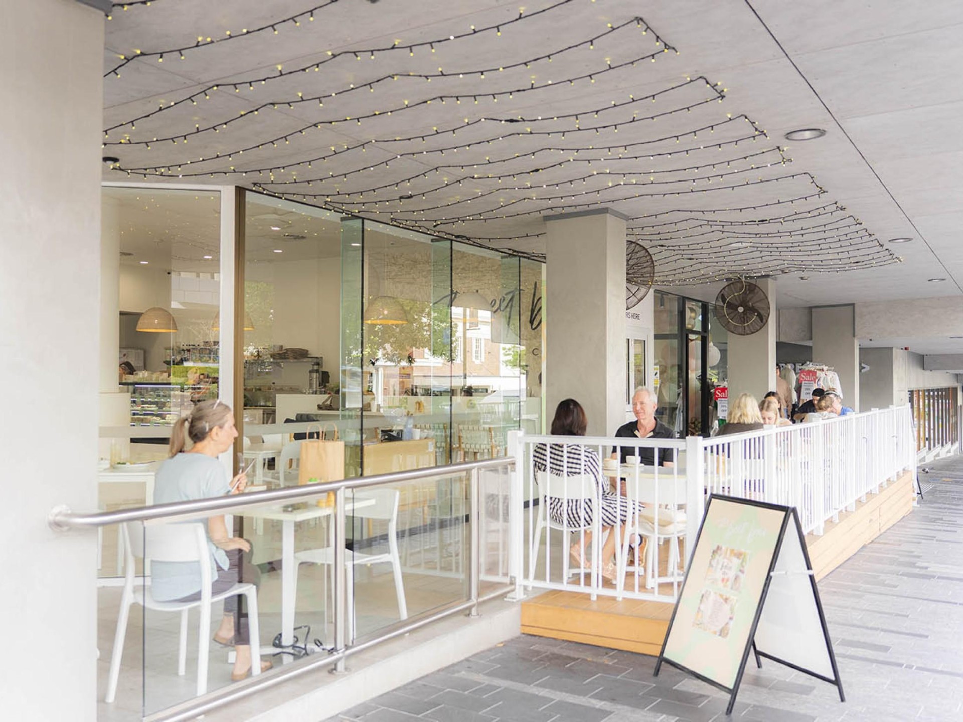 The Beet Bar Cafe 667485 3