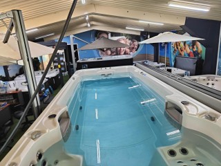 Leased  Nursery and spa supplies. Wholesale and Retail with 18.5 Acres and 3 bedroom home and pool