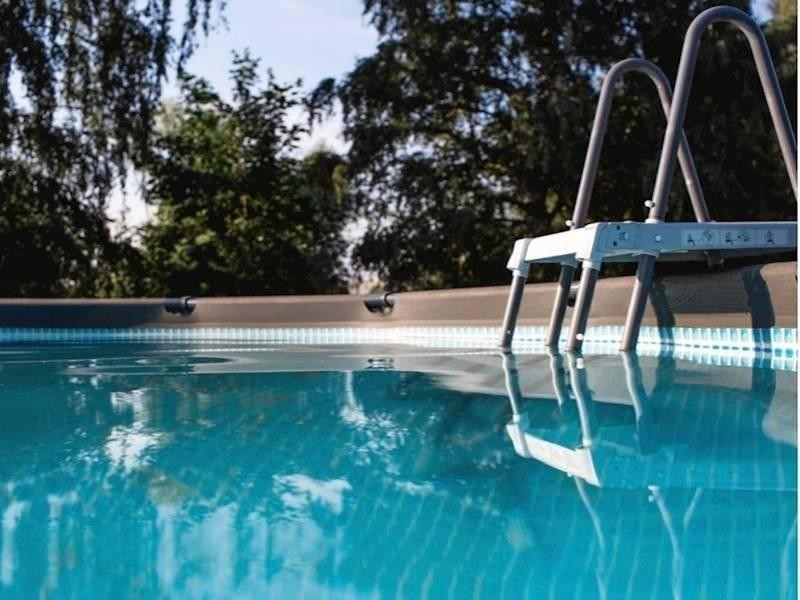 Pool Build Business - 667636 2