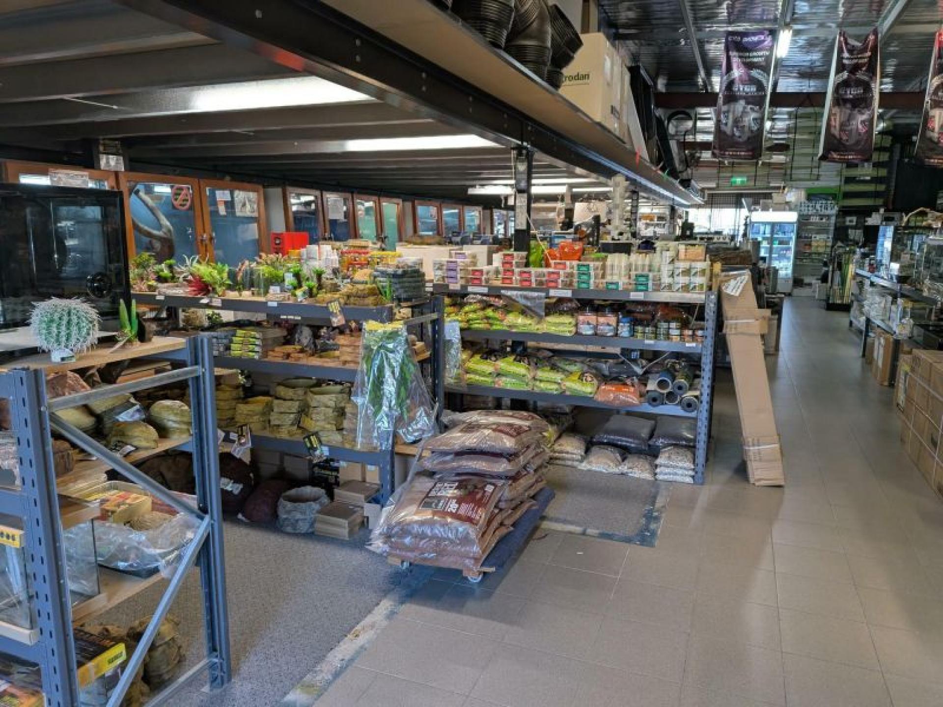 Reptile And Hydroponic Shop 668181 3