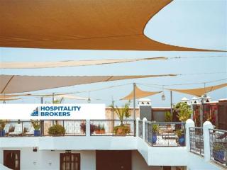 Exciting Bar/Restaurant with strong profit, systems!