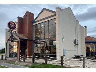  Brand New Lease - The Rusty Gurnard 