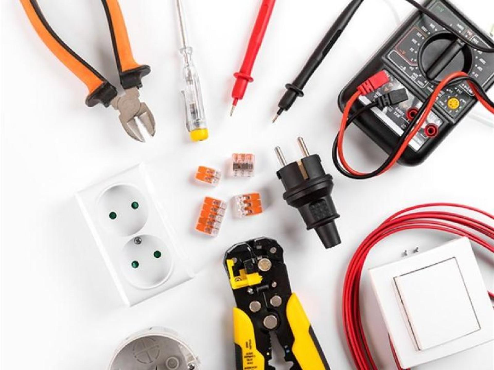 Electrical & Electronic Retail 669161 2