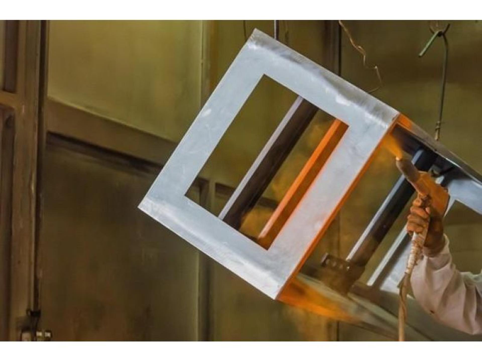 Well Established Powder Coating 669437 1