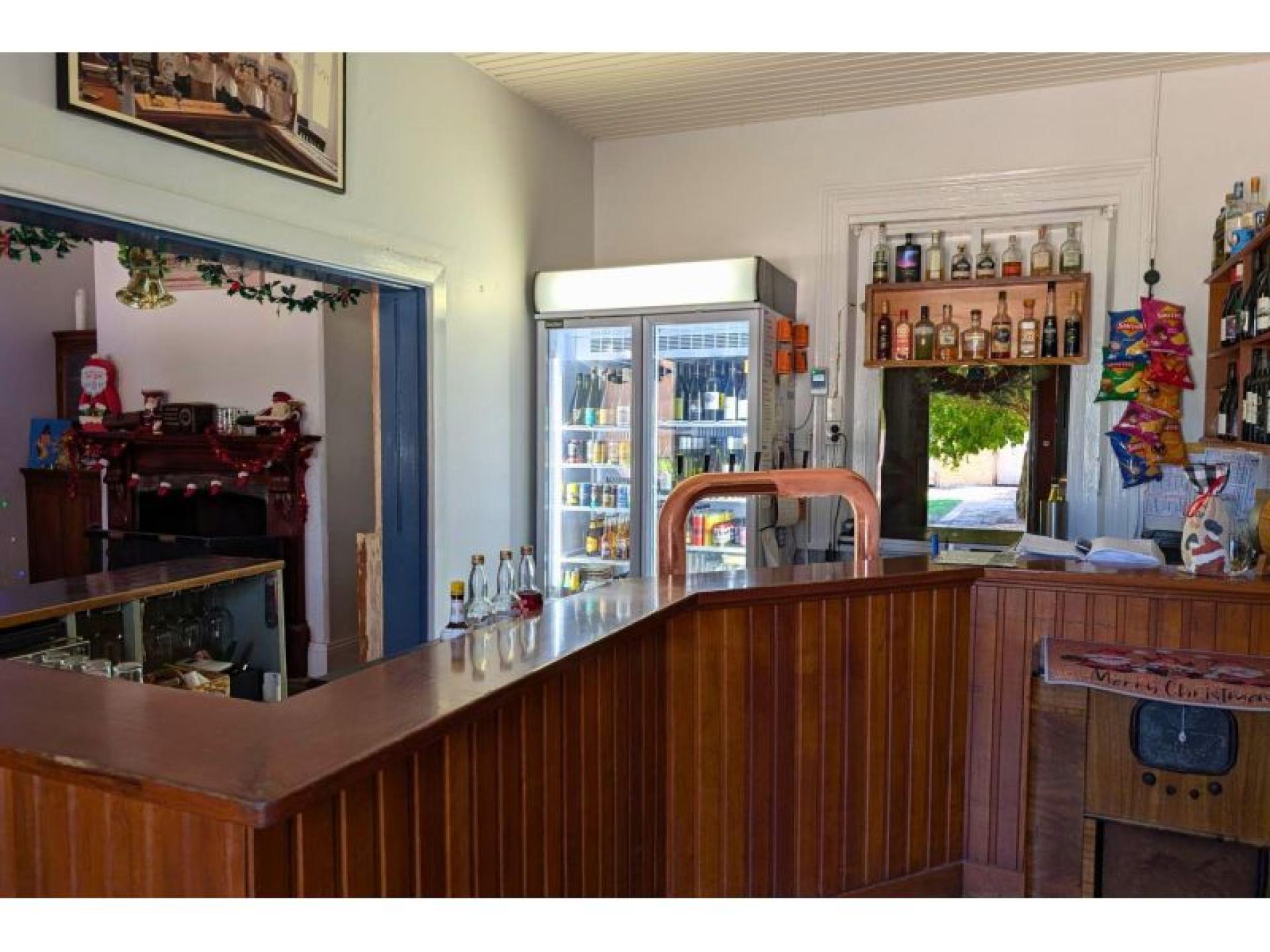 Under Contract - Plough 669524 3