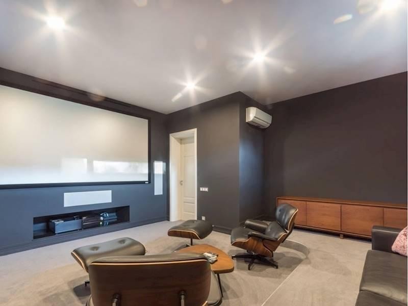 Established Av Business For 669650 2