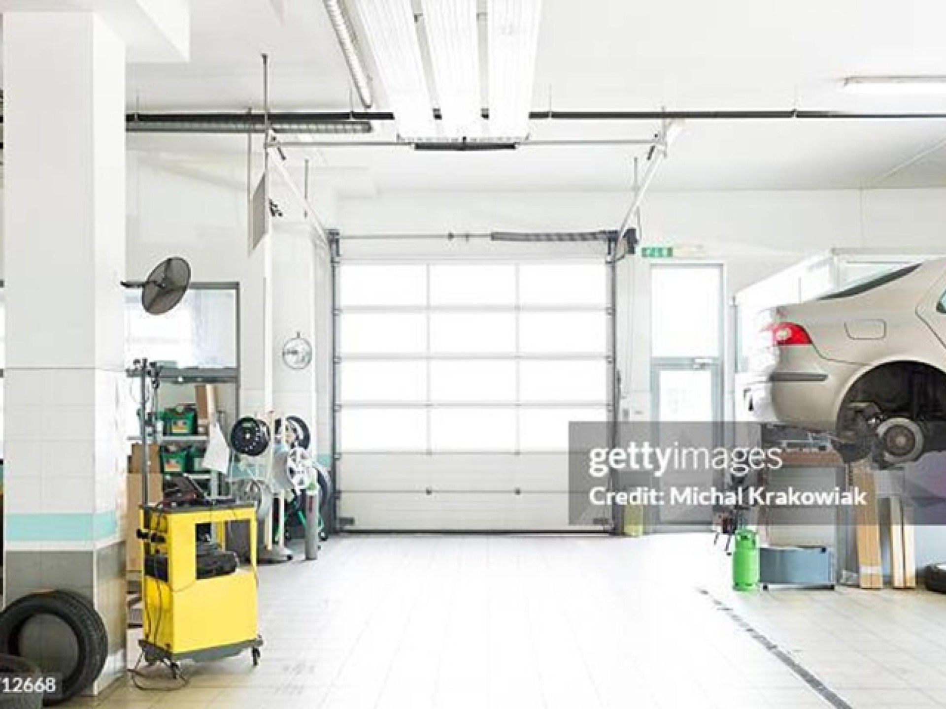 Service Station Auto Repairs 669940 1