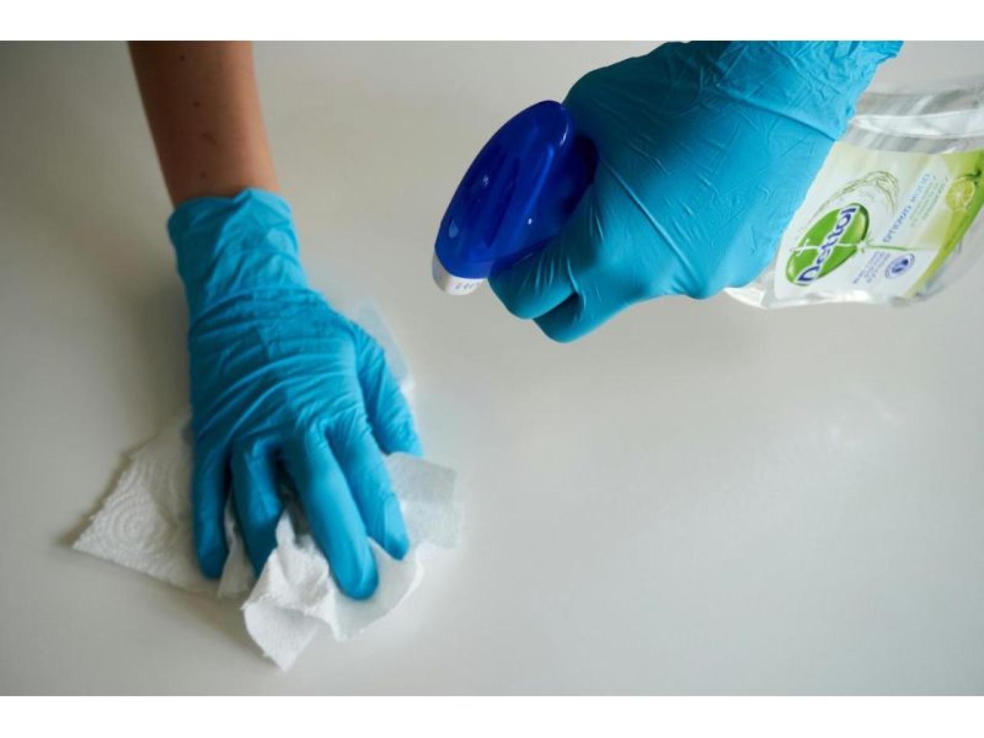 Commercial And Residential Cleaning 669944 3