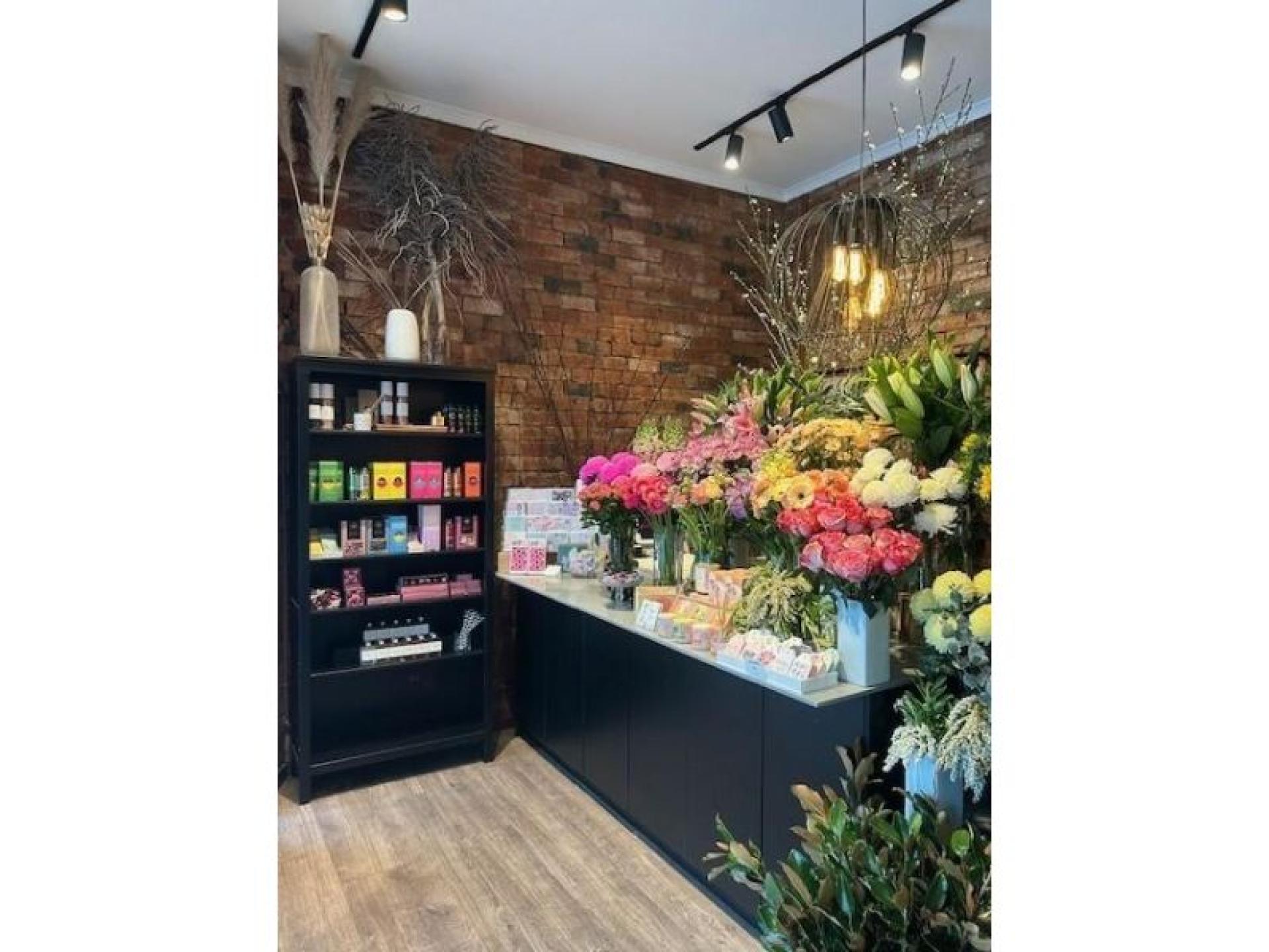 Established Rosanna Florist - 670075 2