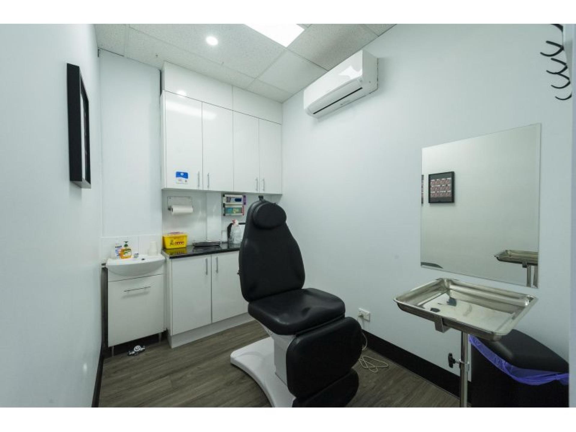 Leasehold - Twin City 670258 2